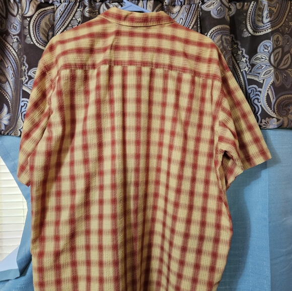 EUC patagonia super lightweight button up. Size L - Picture 4 of 5